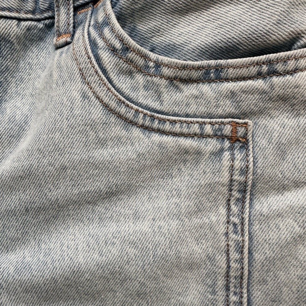 Express Jeans - Picture 2 of 4